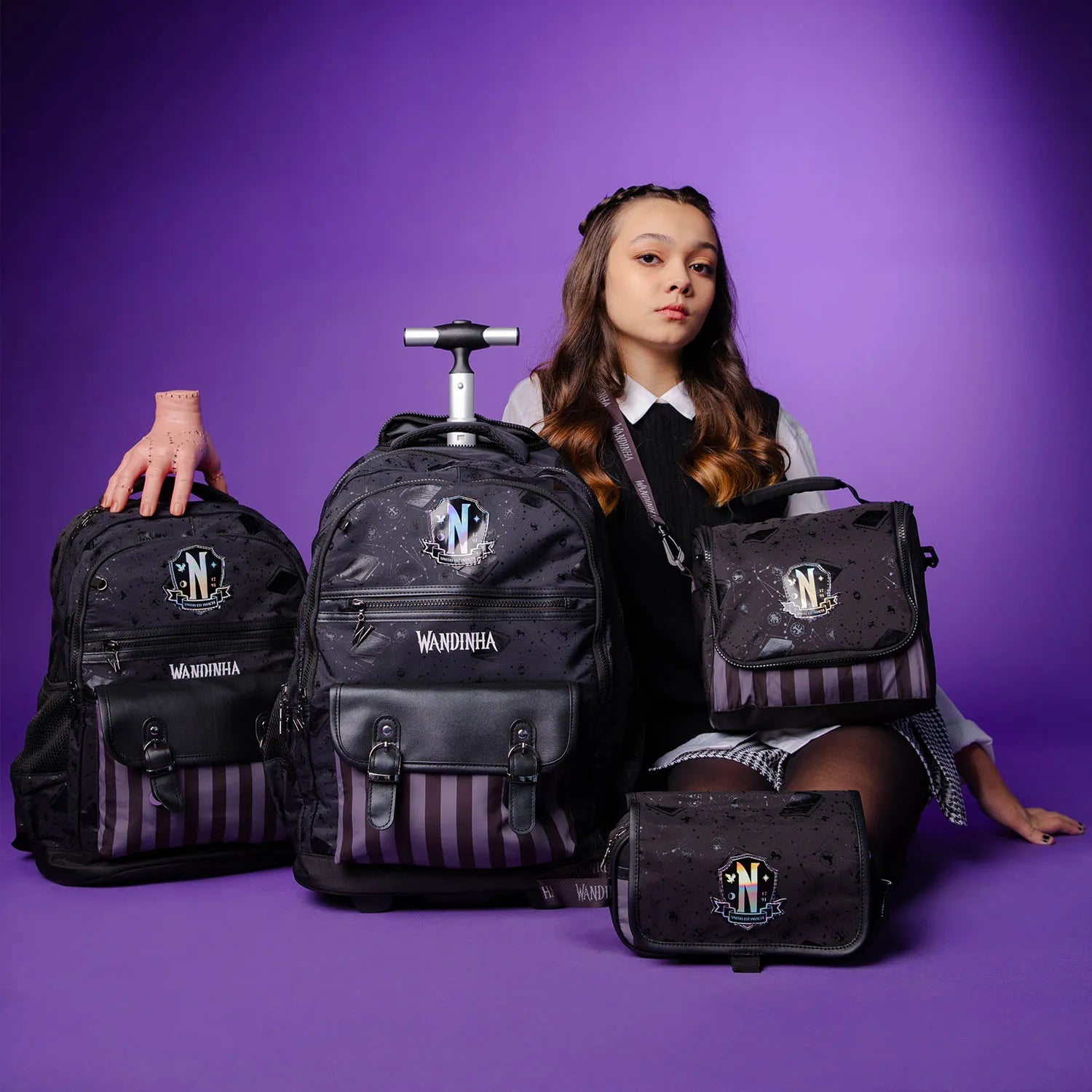 Kit Escolar Wandinha com Mochila + Lancheira Térmica + Estojo Infantil